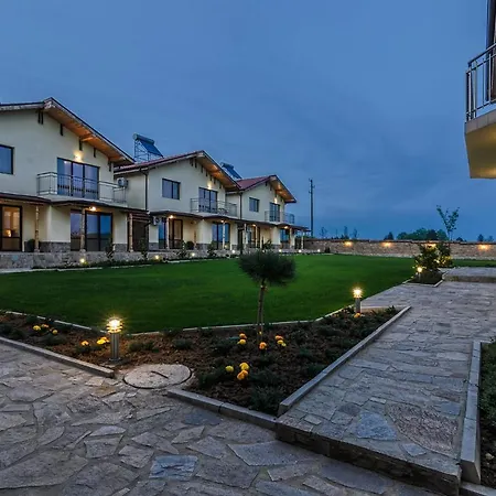 Casa de hóspedes Alex Village